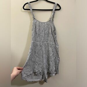 Express Sleeveless Spotted Romper - XL‎